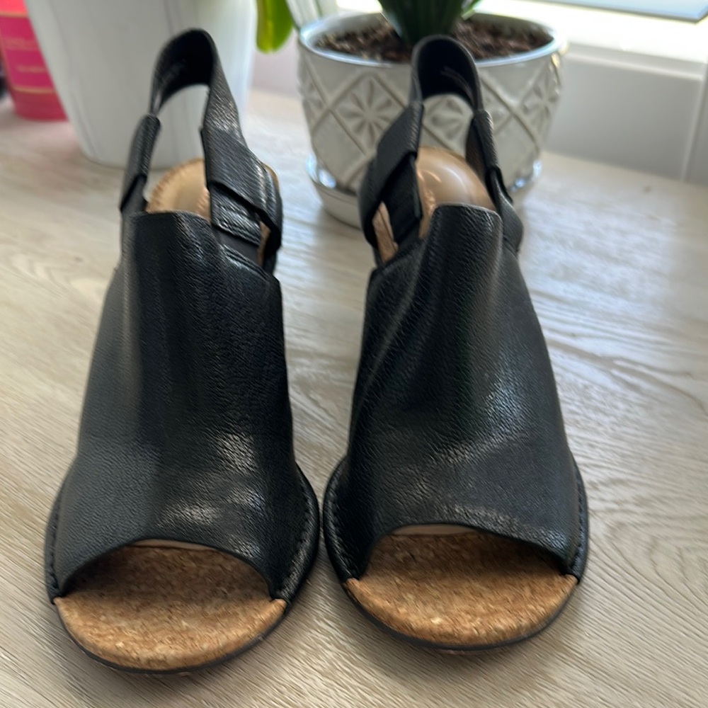 Clarks Black Leather Slingback Wedges —Like New❗️